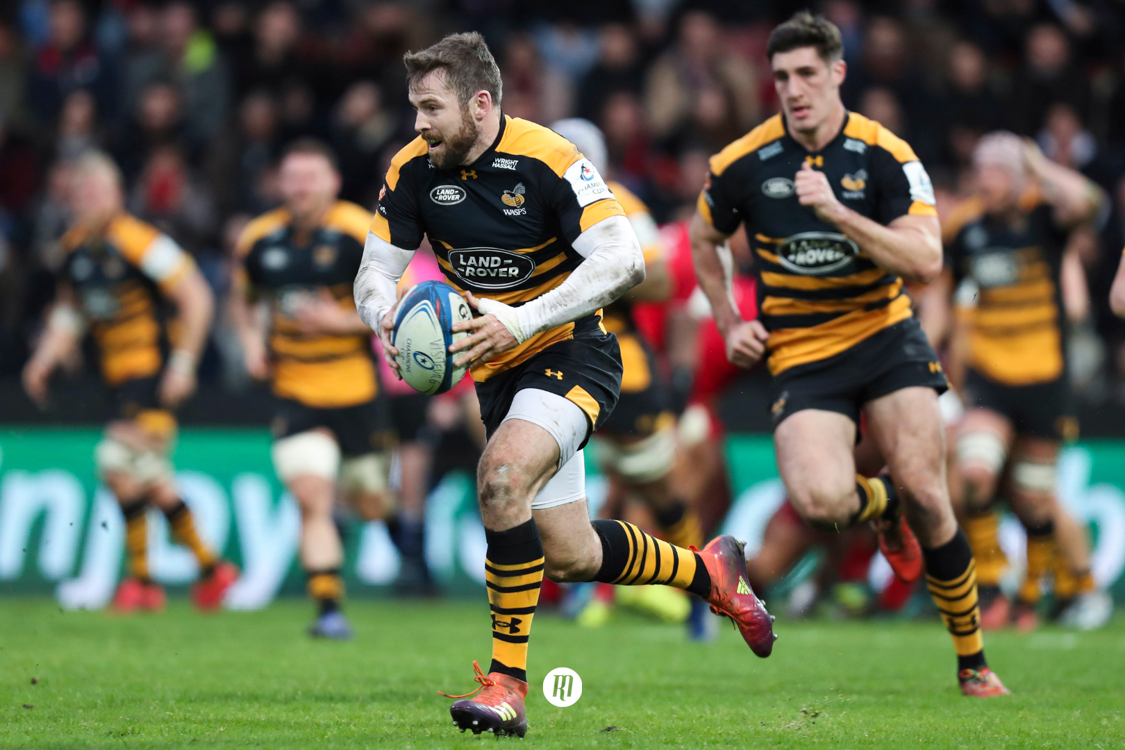 Two-try Hughes returns to pre-England form in Worcester victory, while Solomons bemoans Warriors' lack of pressure